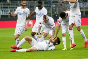 Poluvreme - ''Pršti'' na ''San Siru'', Inter vodi, Milan još i dobro prošao!