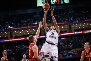 Mundobasket - Moćna Grčka lako sa Crnogorcima, Litvanci razbili Senegal!