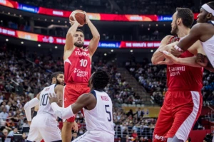 Stigle informacije o povredi, hoće li se Tejtum vraćati do kraja prvenstva?