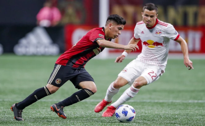 Atlanta junajted Ezekijel Barko Njujork Red Bul Florijan Valo