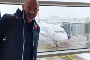 Zvezda se ukrcala u avion "Dejan Stanković" i krenula put Kipra, ko je ostao u Beogradu?