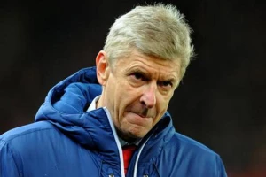 Londonom se ori: "Arsene, odlazi!"