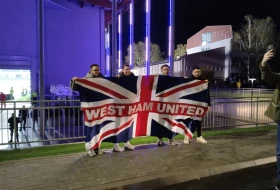 UŽIVO - Navijači Vest Hema stigli u Topolu, sušta suprotnost Olimpijakosovim!