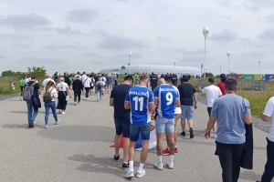 UŽIVO - Najezda Srba i Slovenaca na Alijanc arenu, navijači stižu tri sata pre utakmice