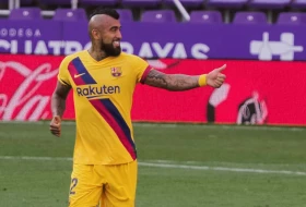 Vidal bespoštedan: "Siti dosadan, Njukasl mi se gadi, u Milanu su budale"
