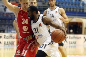Poluvreme - Partizan vodi, ''Grobari'' i dalje strepe!