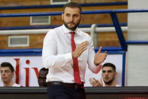 Trener FMP-a oduševljen svojim igračima posle pobede nad Partizanom!