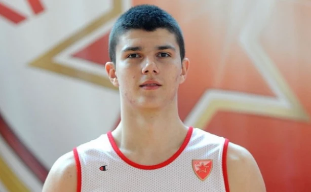 kkcrvenazvezda.rs