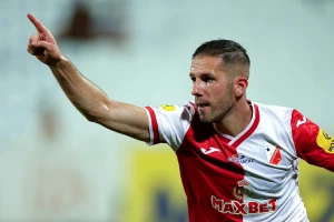 Pazi, Voša gazi! Revija kartona u Staroj Pazovi, Vukanović i Dele srušili OFK Beograd!