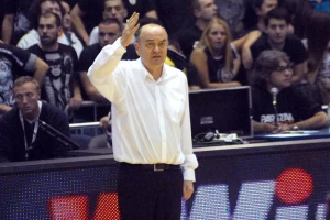 Vujošević hvali Zvezdu, a ljuti se na sudije...