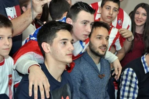 Ljubimac ''Delija'' zove na fudbal na pesku: ''Podržite reprezentaciju Srbije!''