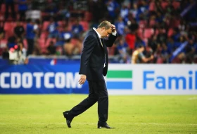 "Katastrofa, dotakli smo dno, sad bitno da selektor bude mlad!?"