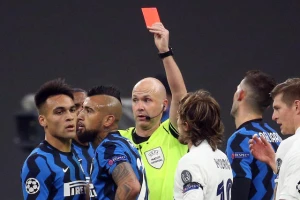 Inter neće tolerisati ovakvog Vidala, Konteovom ratniku se ne piše dobro na Đuzepe Meaci