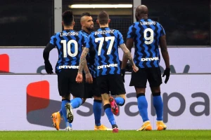 Poluvreme derbija - Inter drži lekciju Juventusu!