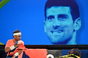 Problema nema za Nadala, da li je ovo šampionska igra?