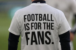 Fudbal je bio na ivici provalije kada su se poslednji put sastali Lids i Liverpul