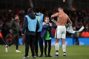 Devojčicu Ronaldov dres žestoko koštao