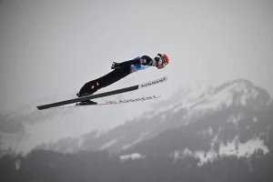 Slovenija prvak sveta u ski skokovima!