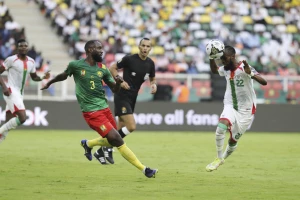 Kamerun slavi Abubakara, Burkina Faso pala sa penala