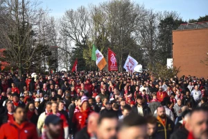 Zato je fudbal najvažnija sporedna stvar na svetu - "Enfild" pokazao magiju, podrška porodici Ronaldo!