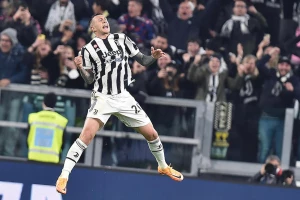 Bernardeski načeo, Danilo presudio Violi - Juve u finalu Kupa!