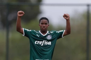 Palmeirasov dečak od istorije vredan 60.000.000 - Slavi kao Haland, žele ga SVI, a ne može da ga dobije NIKO