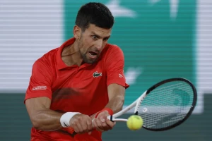 ''Nevakcinisani stranac'' Novak ne može na US open, a ''nevakcinisani Amerikanac'' može?!