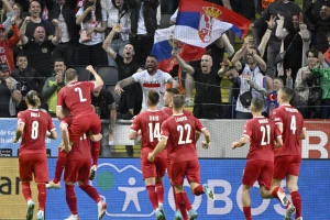 Jović presudio Šveđanima, Srbija grabi ka vrhu tabele!