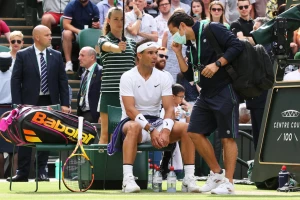 Nadal duže od četiri sata igrao povređen i prošao u polufinale!