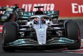 Vozači Mercedesa najbrži poslednjeg dana testiranja u Bahreinu