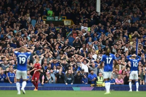 Everton novčano kažnjen zbog ulaska navijača na teren 