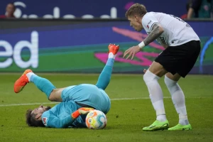 Debakl Lajpciga, može Ajntraht i bez Kostića!