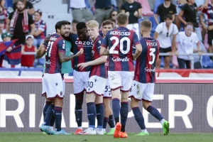 Bolonji krenulo bez Mihe - Navijač Fjorentine ih vodio do pobede protiv "viole", novi gol Samardžića!