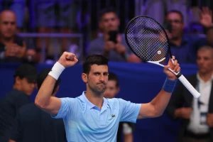 Novak brani titulu u Parizu - Čeka nas "klasik" u polufinalu!