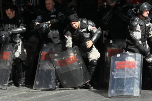 Ovako su se "Grobari" sukobili sa policijom!