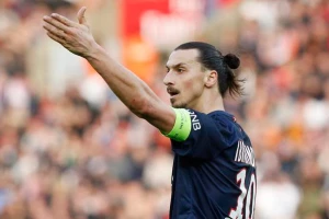 Nemoj Ibro, snima kamera!