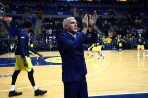 Rane od bolnog poraza izvidane, Fener ubedljiv na startu plej-ofa