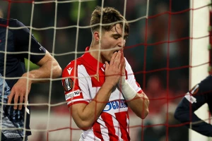 POLUVREME - Joj, nesrećo! Zvezdu neće, Katai izgleda kao dečačić