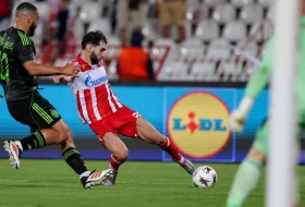 Porto bacio oko na levog beka Zvezde, odlazak posle svega šest meseci?