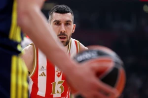 POLUVREME - Zvezdi se ugasila energija, Nvora fali kao hleb