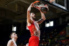 Zvezda potvrdila - Kuzmić završio karijeru!