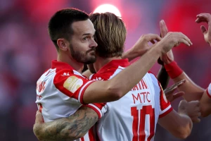 UŽIVO - Zvezda već vodi!