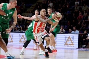 POLUVREME - Zvezda se poigrava sa Krkom, nepogrešivi Luka Mitrović