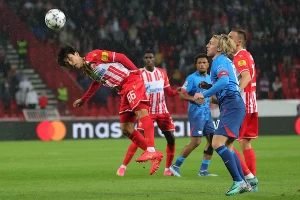 Došao samo zbog Hvanga - Korejac u Zvezdinom dresu!