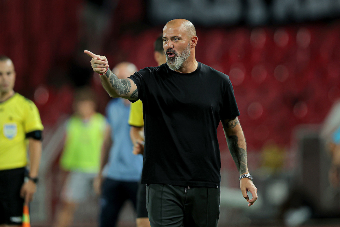Stanković: "Svalite sve na moja leđa, šira su od njihovih, momke ne dirajte!"