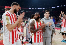 Prokletstvo Zvezdine "petice" - Plavšić se povredio pred Barselonu