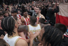 TABELA - Zvezda se nije pomerila ni za pedalj, Dubai i dalje opasno preti