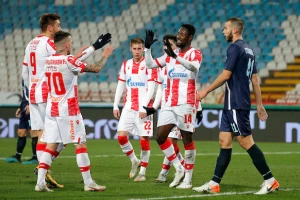 Zvezda se rutinski vratila na ''plus 9'', debitovao šesnaestogodišnjak!