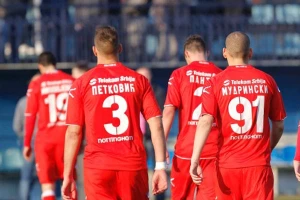 Novac više neće biti izgovor - Zvezdinim fudbalerima ''legle'' plate