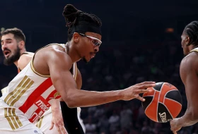 Moneke: "Treba da budemo muškarci, da produžimo dalje i da odrastemo"